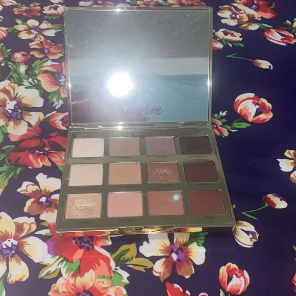 Ike NEW Tarte eyeshadow palette - Picture 2 of 4
